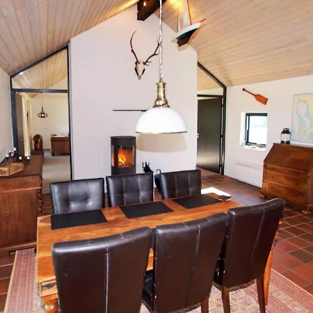 Ferienhaus Holiday Ccxvi *